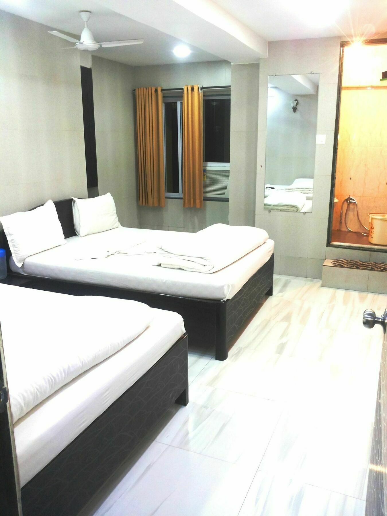 Hotel Holiday Inn Bombay Eksteriør billede